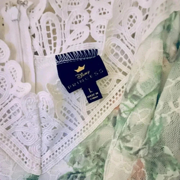 DISNEY | Princess Floral Lace Cold-Shoulder Dress Size L - Picture 6 of 9
